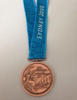 Lance Armstrong postou foto da medalha de bronze no Twitter