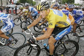 Armstrong deseja reduzir seu tempo de banimento - Foto: Bongarts / Getty Images