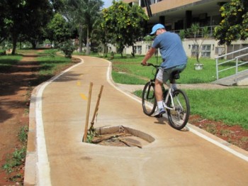 Ciclovia no bairro Sudoeste, em Brasília - Foto: Biciclotheka