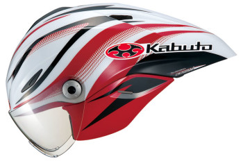 O capacete Kabuto para triatlo, estará disponível no estande da Shimano