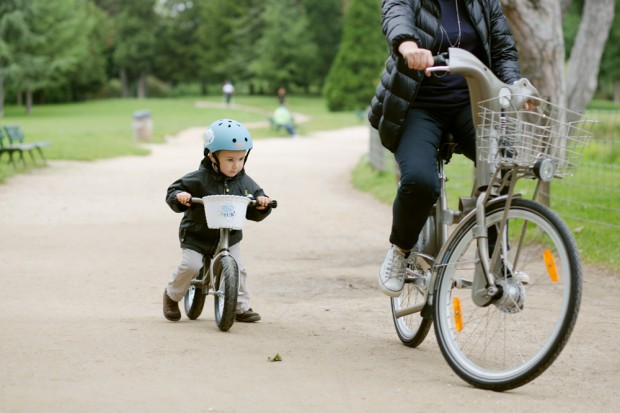 A versão infantil aluga bicicletas para crianças de dois a oito anos aprendem a pedalar - Foto : Velib/Divulgação