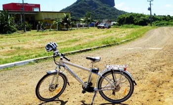 As bikes terão o papel de contribuir para redução de CO2 no arquipélago - Foto: Ana Clara Marinho / Viver Noronha