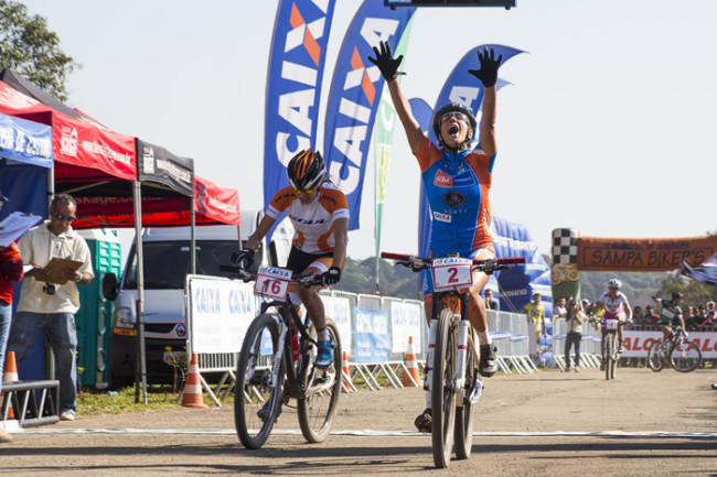 Chegada feminino - Foto: Thiago Lemos / CBC