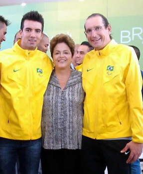 Lauro e Soleito com a presidenta - Foto: Roberto Stuckert Filho/PR