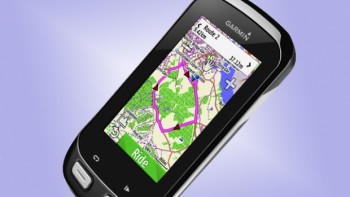 Ao adquirir um novo aparelho de GPS, dê preferência por modelos que possuam a capacidade de instalar mapas, como o<strong> <a href="http://www.avantlink.com/click.php?tt=cl&amp;mi=11473&amp;pw=159587&amp;url=http%3A//www.jensonusa.com/Garmin-Edge-1000-GPS-Computer" target="_blank">Garmin Edge 1000</a></strong>