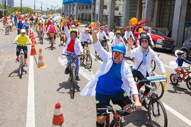 Bobociclismo, a pedalada com palhaços - Foto: Divulgação / Doutores da Alegria
