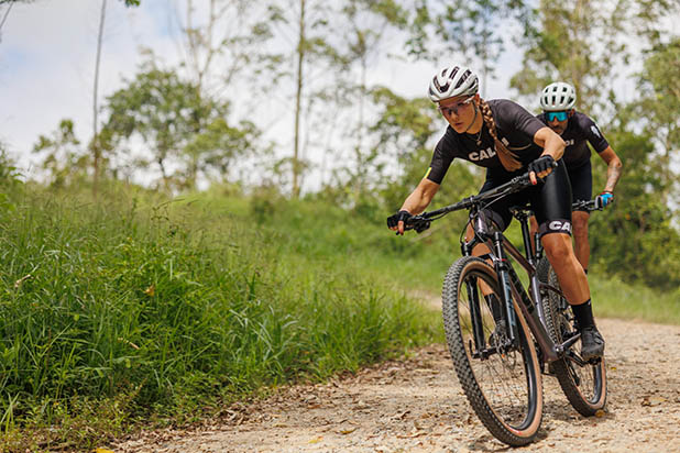 Caloi Elite Carbon Racing HT