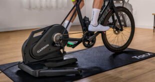 Garmin Tacx Nēra, o rolo de treino imersivo e com movimentação integrada